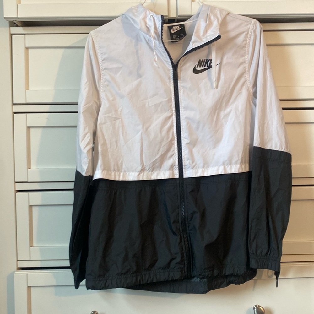 Nike windbreaker